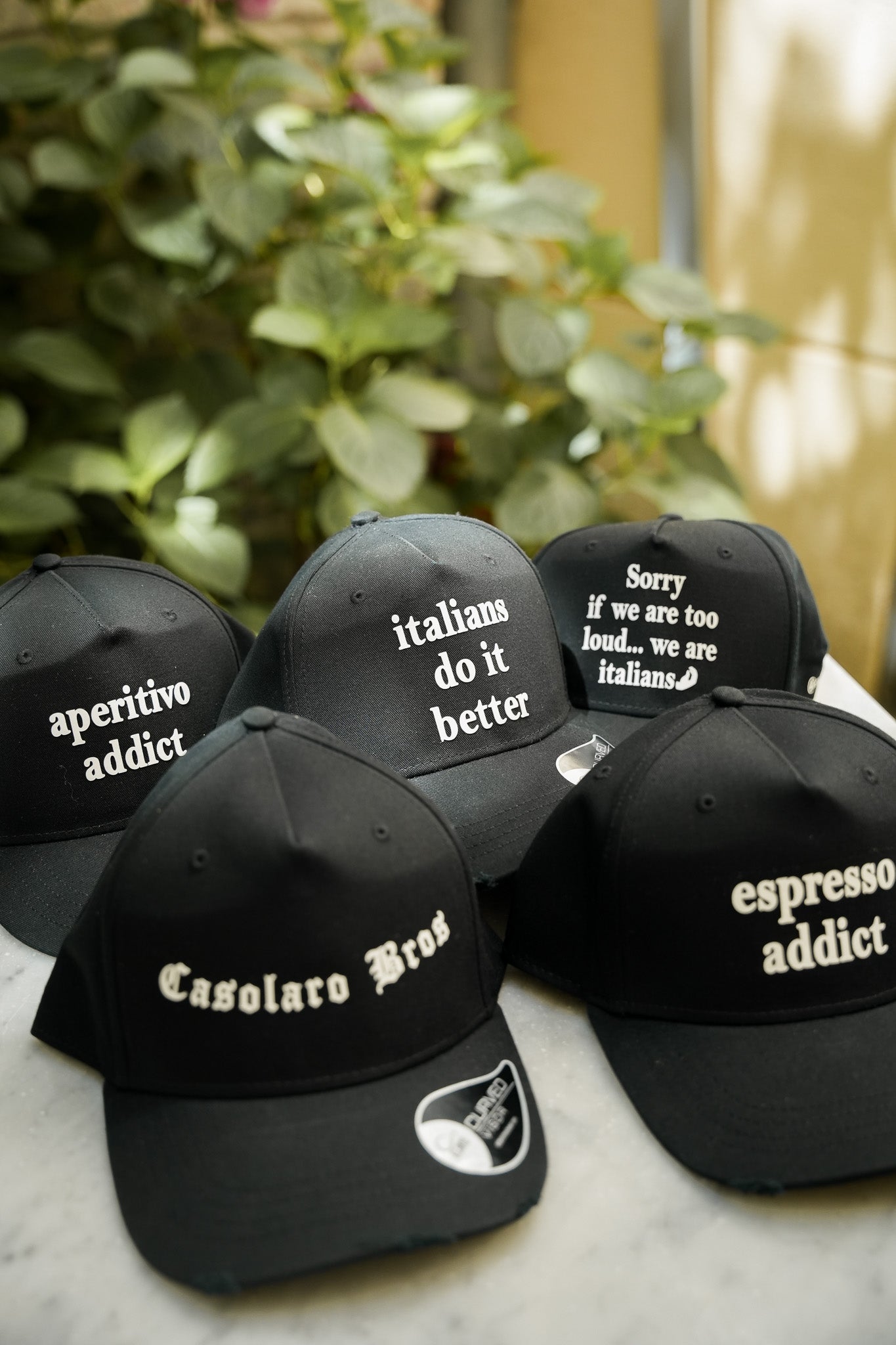 „Sorry if we are too loud…we are Italians🤌🏼“  Cap