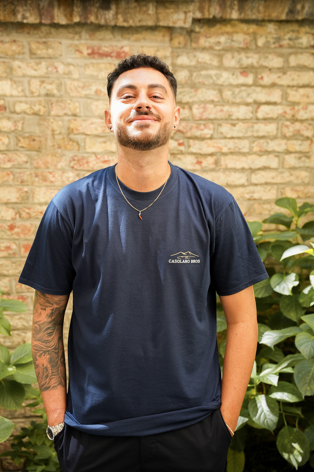 „Sorry if we are too loud…we are Italians🤌🏼“ T-Shirt Blue