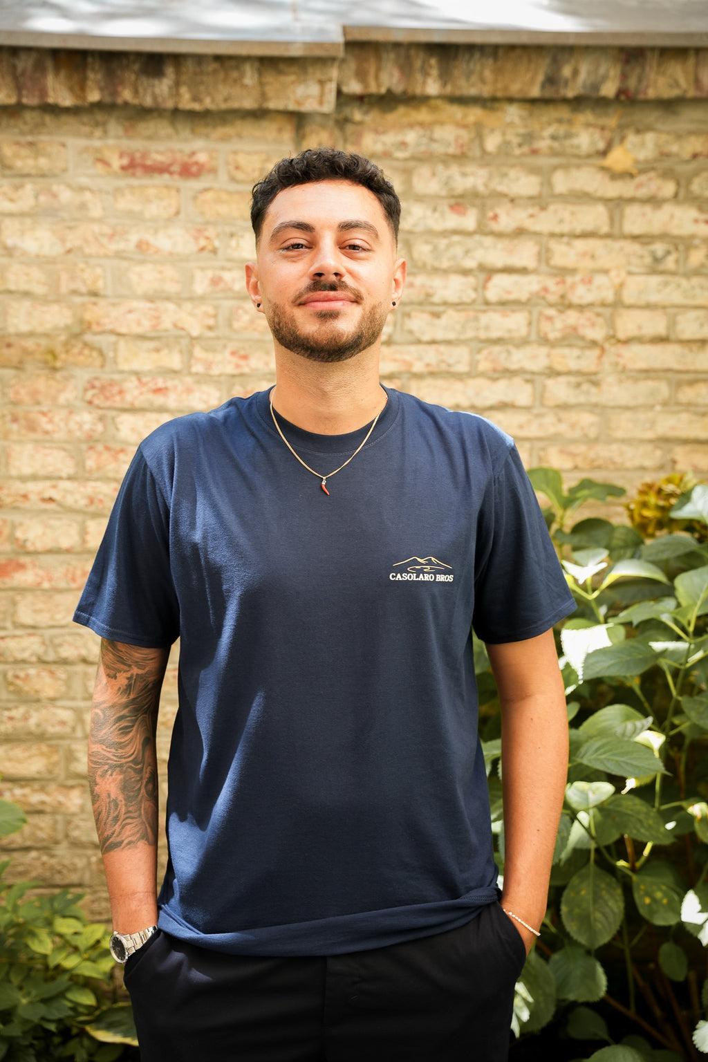 „Sorry if we are too loud…we are Italians🤌🏼“ T-Shirt Blue